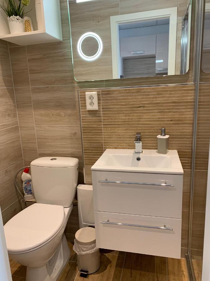 Kleine Moewe, Exklusives Ein Zimmer Apartment Mit Sauna Im Haus Wunstorf Exterior foto